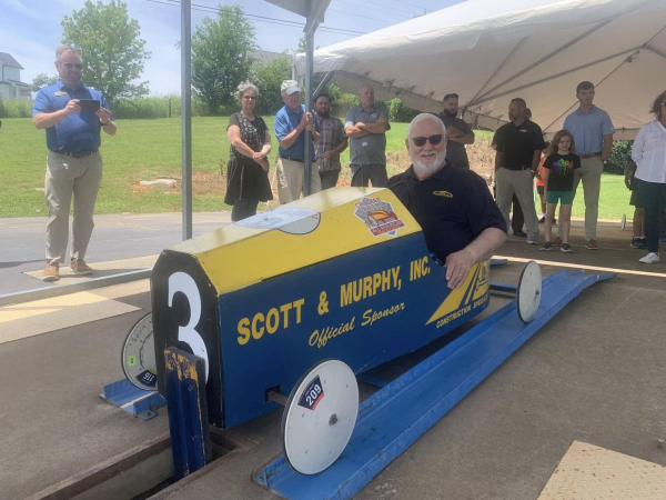 Sponsor Oil Car Race